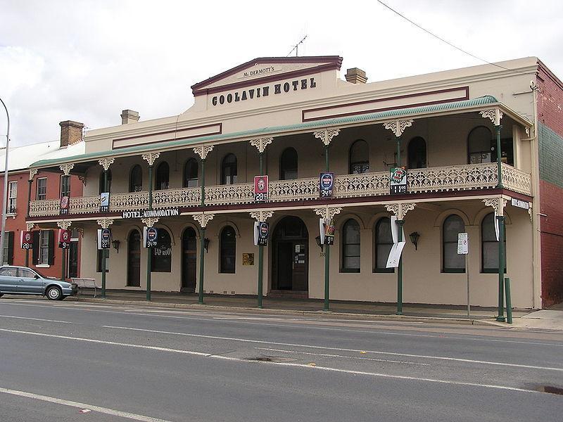 Alpine Heritage Motel Goulburn Exterior photo