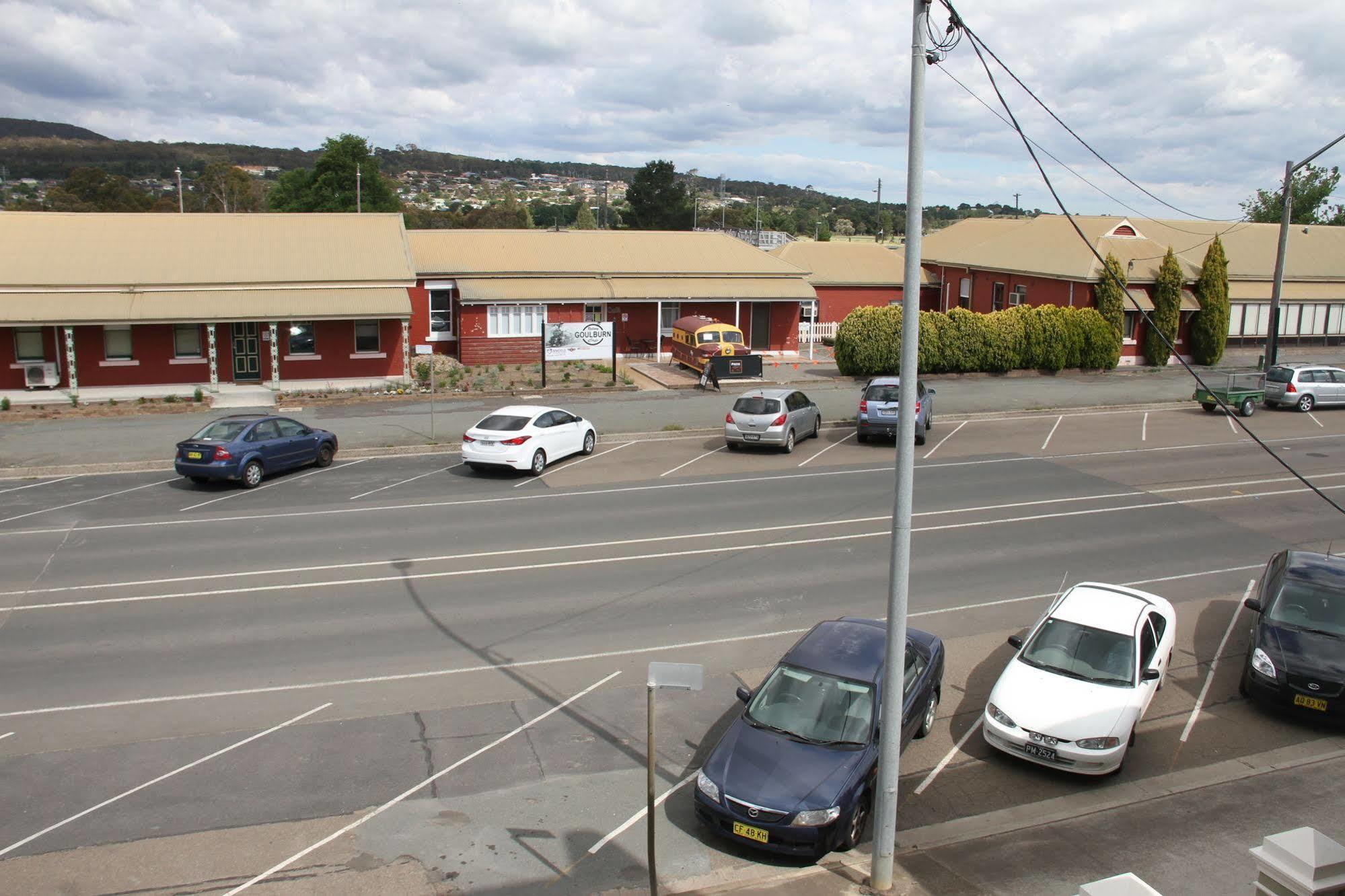 Alpine Heritage Motel Goulburn Exterior photo