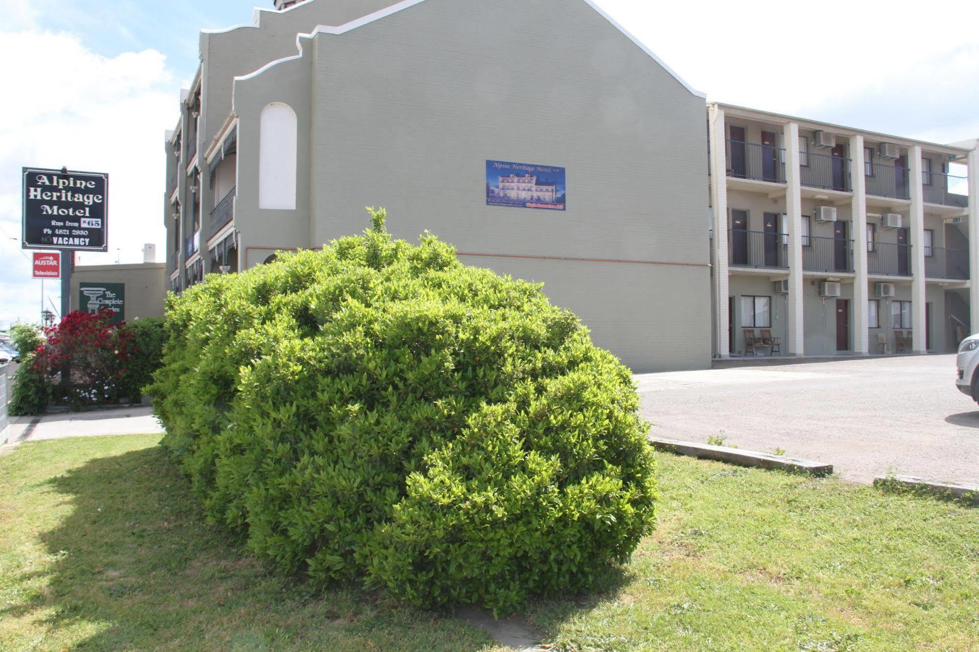 Alpine Heritage Motel Goulburn Exterior photo