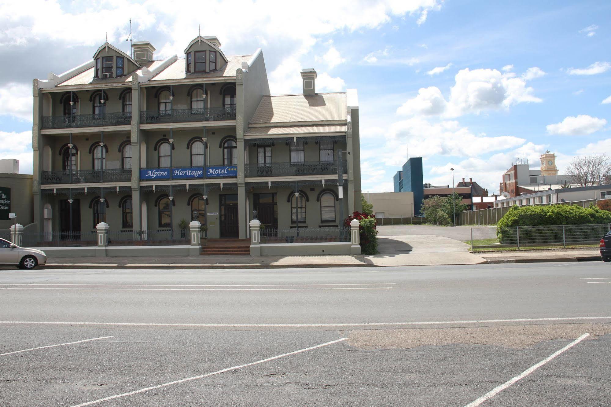 Alpine Heritage Motel Goulburn Exterior photo